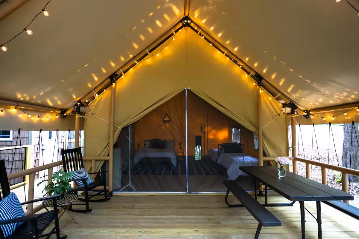 Willow Safari Tent porch and guest room in Berlin, Ohio